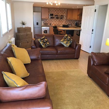 Beautiful 3-Bed Apartment In Gourock Ngoại thất bức ảnh